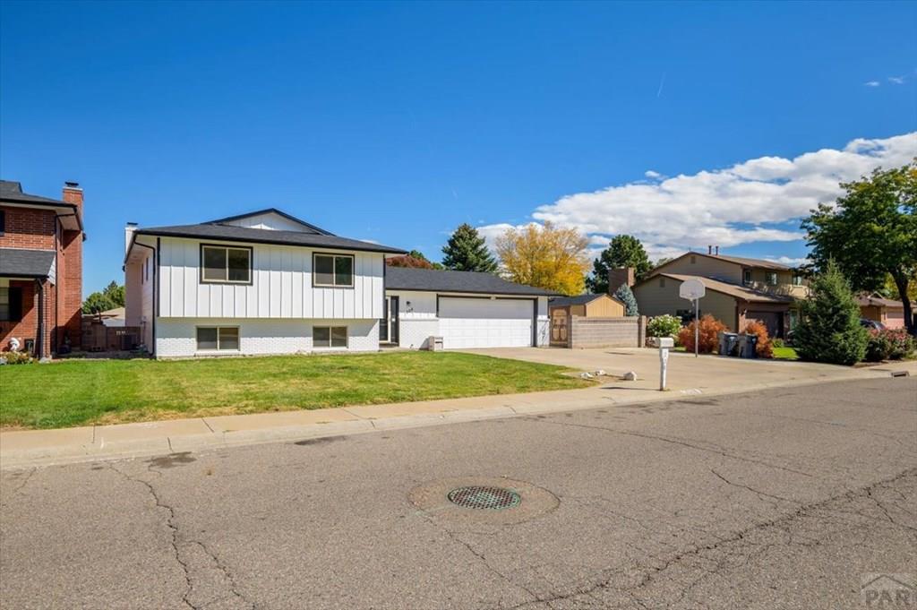208 Starlite Dr - Photo 2