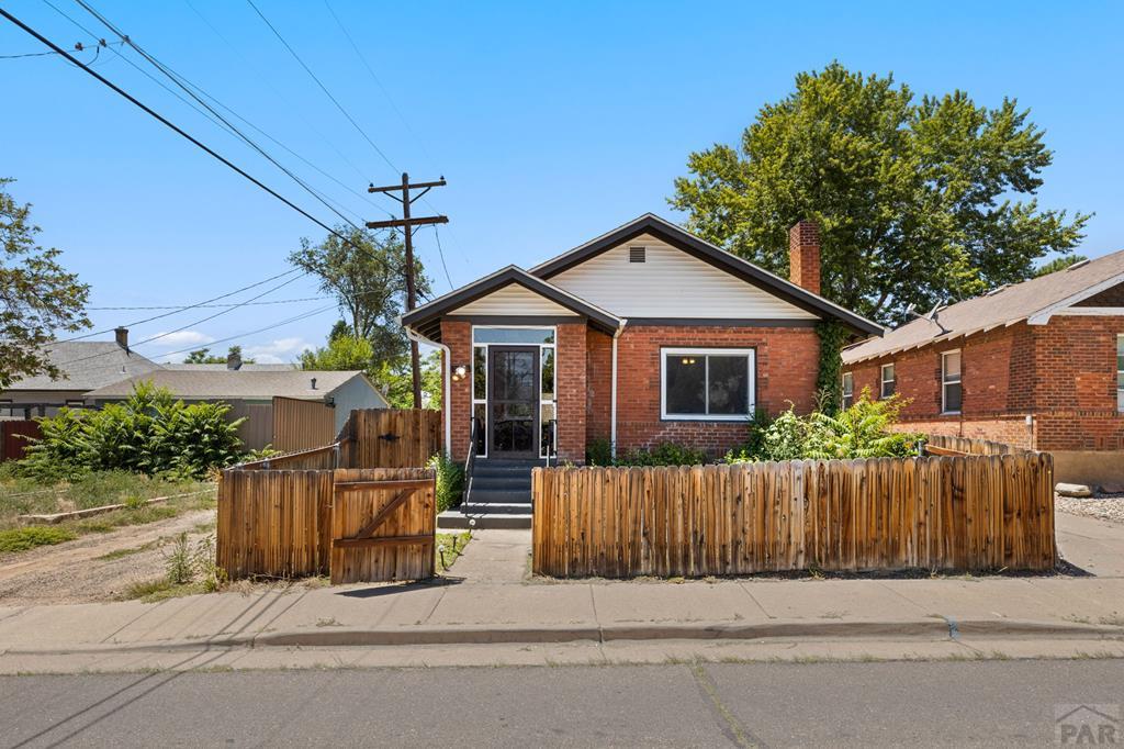 Photo 1 of 29 — 815 N Norwood Ave, Pueblo, CO 81101