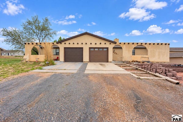 992 S ELBOW DR, PUEBLO, CO 81007 - Image dbf9e97825825d2ed28ca55747a21d3c/822760924