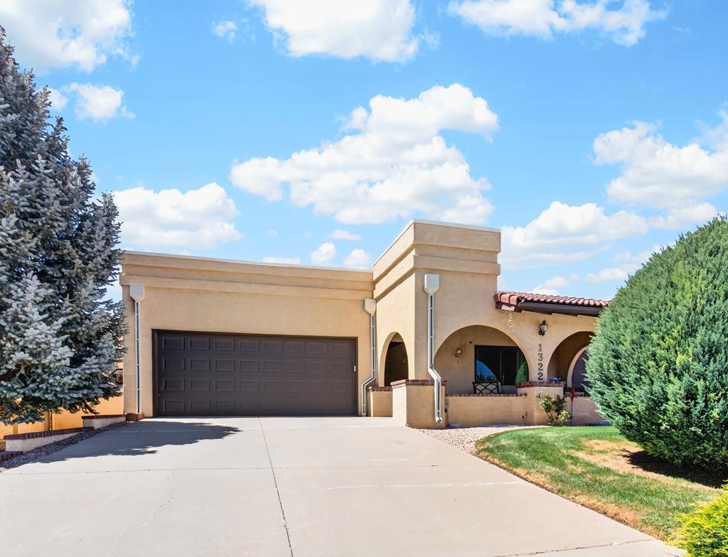 Photo 1 of 32 — 1322 Paseo Del Norte, Pueblo, CO 81008