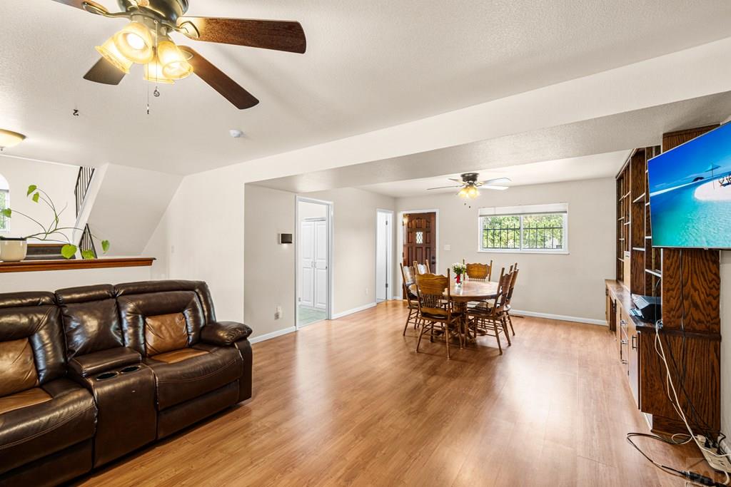 8 Courtney Place - Photo 4