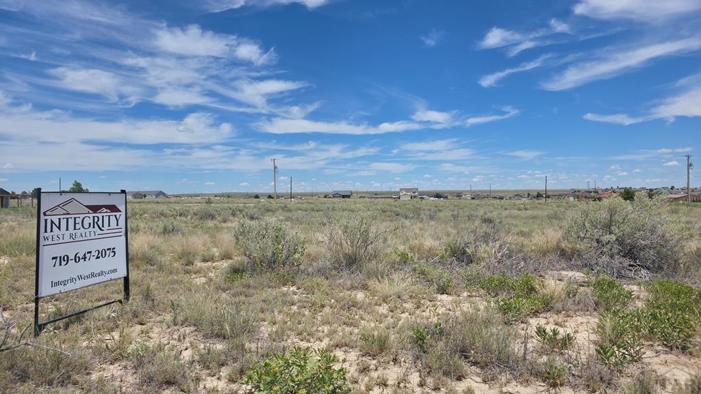 Photo 1 of 2 — 863 E Cholla Dr, Pueblo West, CO 81007