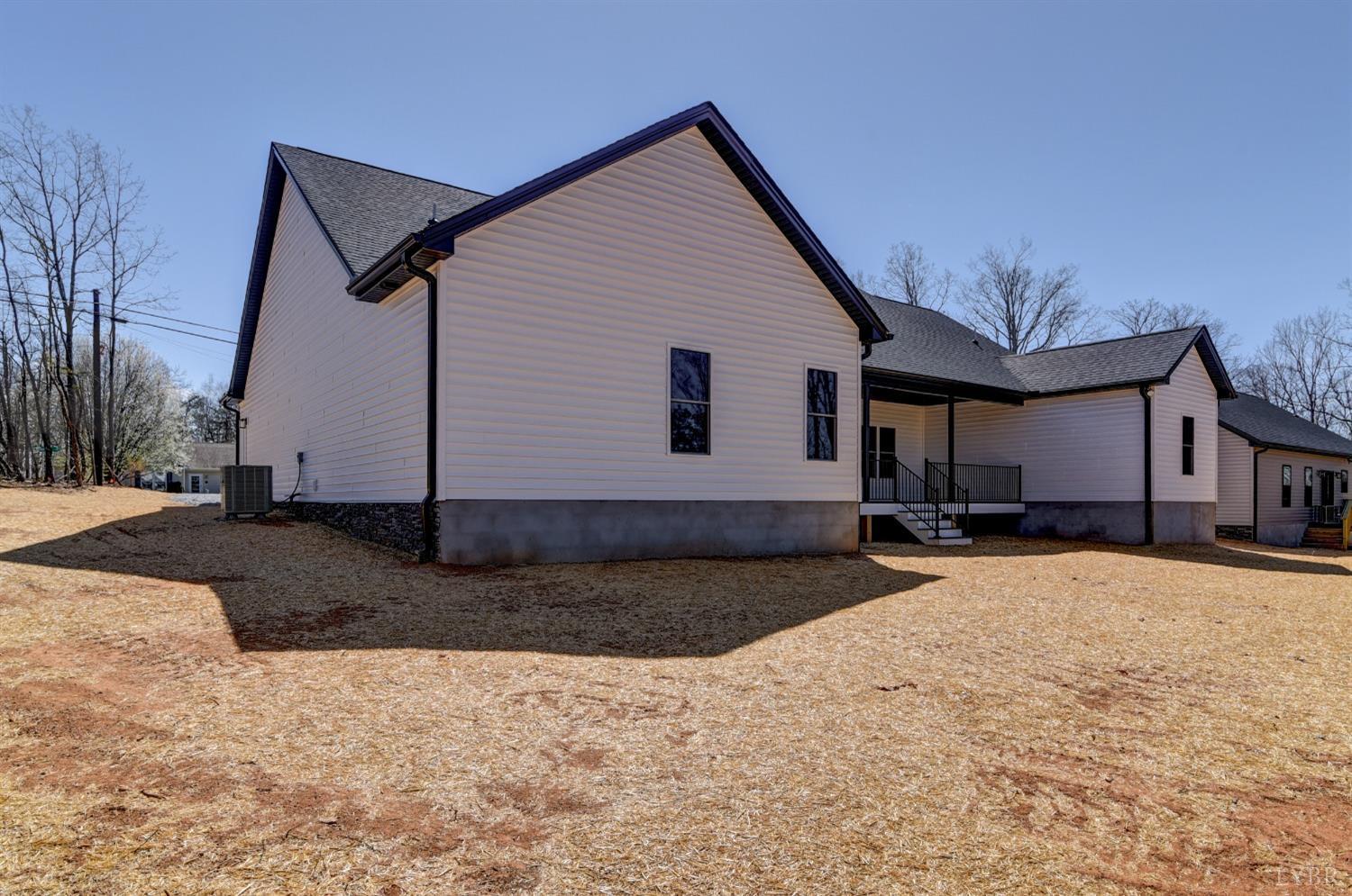 1327 Greenhouse Road, Rustburg, Virginia image 3