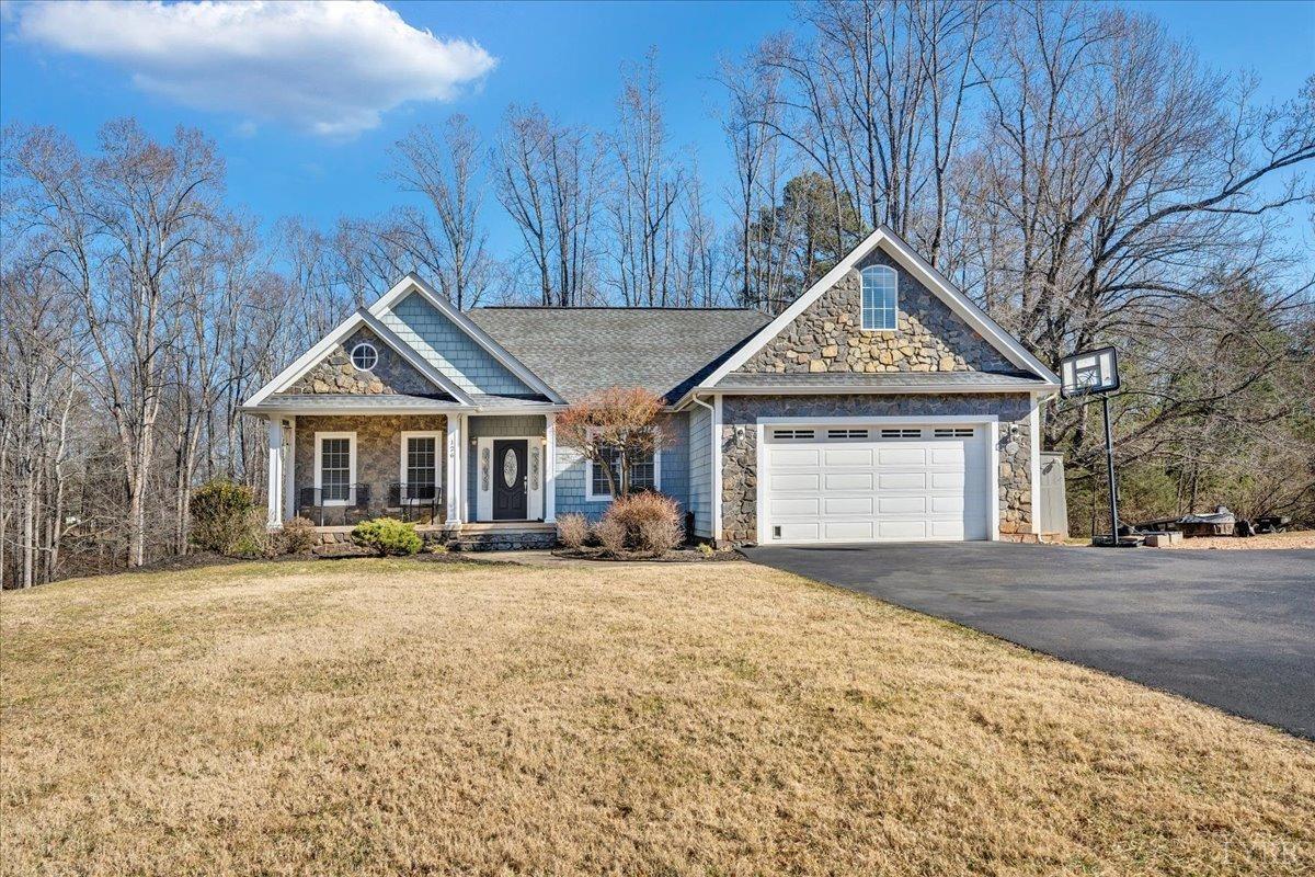 126 Mountain Cove Drive, Hardy, Virginia image 1