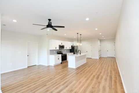 Tiny photo for 128 BRENLEIGH CT Ct #102, Lynchburg, VA 24501 (MLS # 363764)