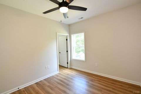 Tiny photo for 128 BRENLEIGH CT Ct #102, Lynchburg, VA 24501 (MLS # 363764)