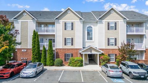 Photo of 100 Capstone Drive #106, Lynchburg, VA 24502 (MLS # 361844)