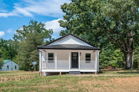 Homes For Sale - 76 E Pamplin Road<br/> Pamplin, VA 23958