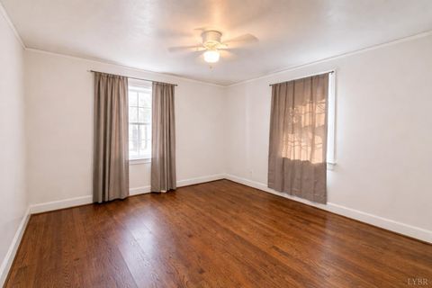 Tiny photo for 200 Warren Avenue, Lynchburg, VA 24501 (MLS # 365049)