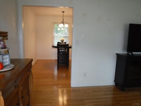 Tiny photo for 1027 Woodhaven Drive Dr, Bedford, VA 24523 (MLS # 362240)