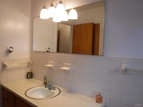 Tiny photo for 1027 Woodhaven Drive Dr, Bedford, VA 24523 (MLS # 362240)
