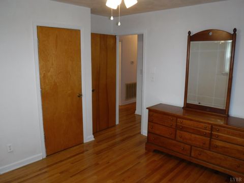 Tiny photo for 1027 Woodhaven Drive Dr, Bedford, VA 24523 (MLS # 362240)