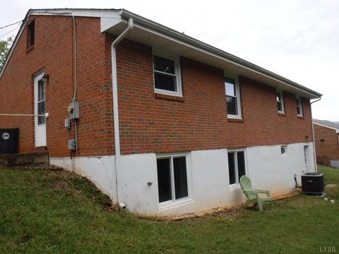 Tiny photo for 1027 Woodhaven Drive Dr, Bedford, VA 24523 (MLS # 362240)