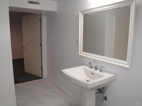 Tiny photo for 1027 Woodhaven Drive Dr, Bedford, VA 24523 (MLS # 362240)