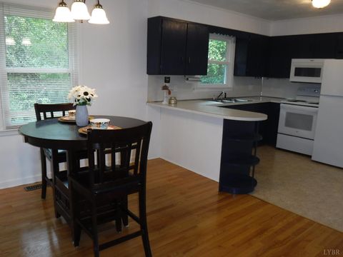 Tiny photo for 1027 Woodhaven Drive Dr, Bedford, VA 24523 (MLS # 362240)