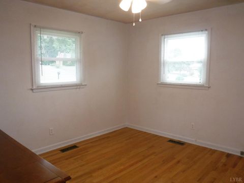 Tiny photo for 1027 Woodhaven Drive Dr, Bedford, VA 24523 (MLS # 362240)