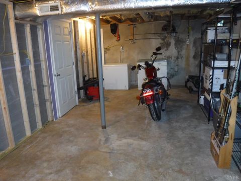 Tiny photo for 1027 Woodhaven Drive Dr, Bedford, VA 24523 (MLS # 362240)