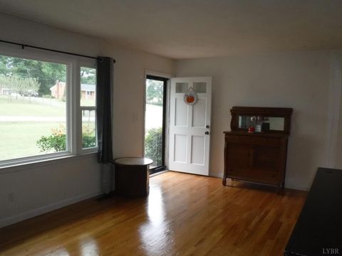 Tiny photo for 1027 Woodhaven Drive Dr, Bedford, VA 24523 (MLS # 362240)