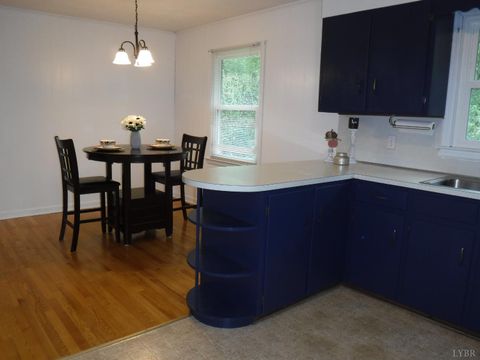 Tiny photo for 1027 Woodhaven Drive Dr, Bedford, VA 24523 (MLS # 362240)