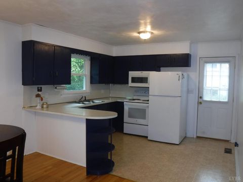 Tiny photo for 1027 Woodhaven Drive Dr, Bedford, VA 24523 (MLS # 362240)
