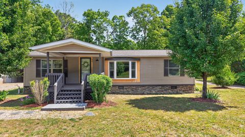 Photo of 401 Railroad Lane, Pamplin, VA 23958 (MLS # 366644)