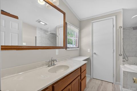 Tiny photo for 401 Railroad Lane, Pamplin, VA 23958 (MLS # 366644)