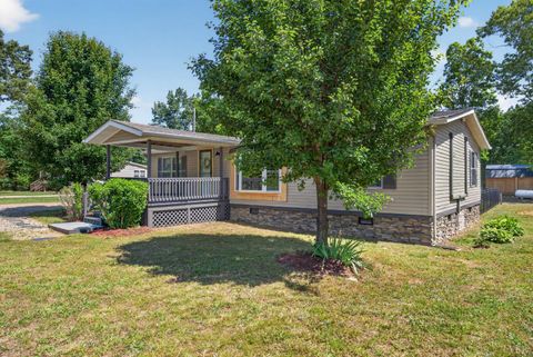 Tiny photo for 401 Railroad Lane, Pamplin, VA 23958 (MLS # 366644)