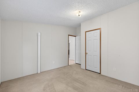 Tiny photo for 401 Railroad Lane, Pamplin, VA 23958 (MLS # 366644)