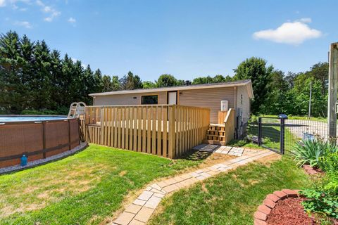 Tiny photo for 401 Railroad Lane, Pamplin, VA 23958 (MLS # 366644)