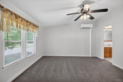 Tiny photo for 401 Railroad Lane, Pamplin, VA 23958 (MLS # 366644)