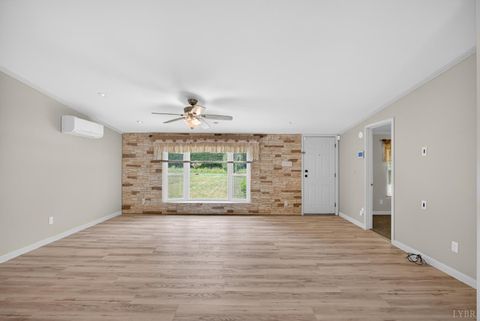 Tiny photo for 401 Railroad Lane, Pamplin, VA 23958 (MLS # 366644)