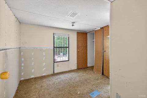 Tiny photo for 401 Railroad Lane, Pamplin, VA 23958 (MLS # 366644)