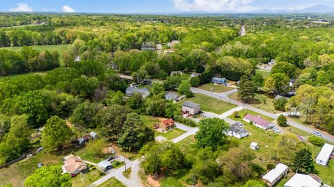 Tiny photo for 1039 Combs Cove Drive, Forest, VA 24551 (MLS # 365791)