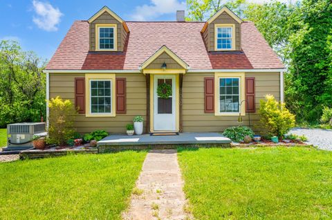 Photo of 1039 Combs Cove Drive, Forest, VA 24551 (MLS # 365791)