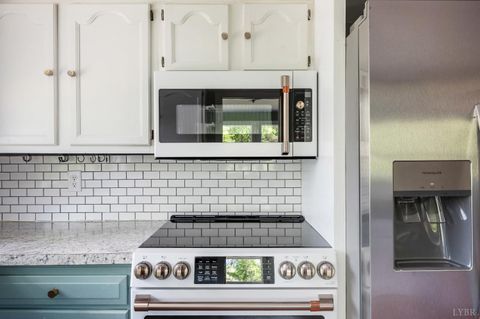 Tiny photo for 1039 Combs Cove Drive, Forest, VA 24551 (MLS # 365791)