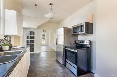 Tiny photo for 1217 EARLY ST, Lynchburg, VA 24503 (MLS # 366630)