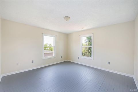 Tiny photo for 1217 EARLY ST, Lynchburg, VA 24503 (MLS # 366630)