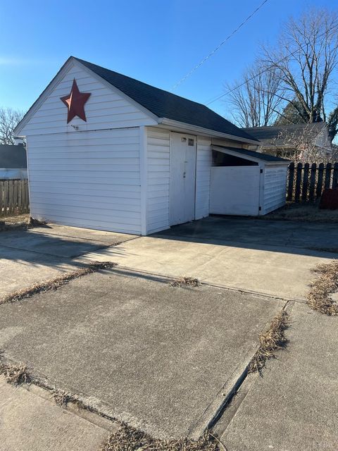 Tiny photo for 1405 Bedford Avenue, Altavista, VA 24517 (MLS # 364111)