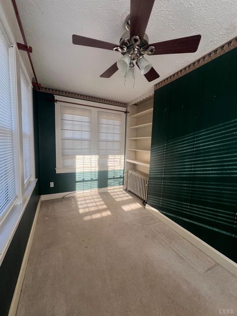 Tiny photo for 1405 Bedford Avenue, Altavista, VA 24517 (MLS # 364111)