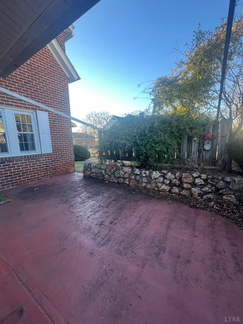 Tiny photo for 1405 Bedford Avenue, Altavista, VA 24517 (MLS # 364111)