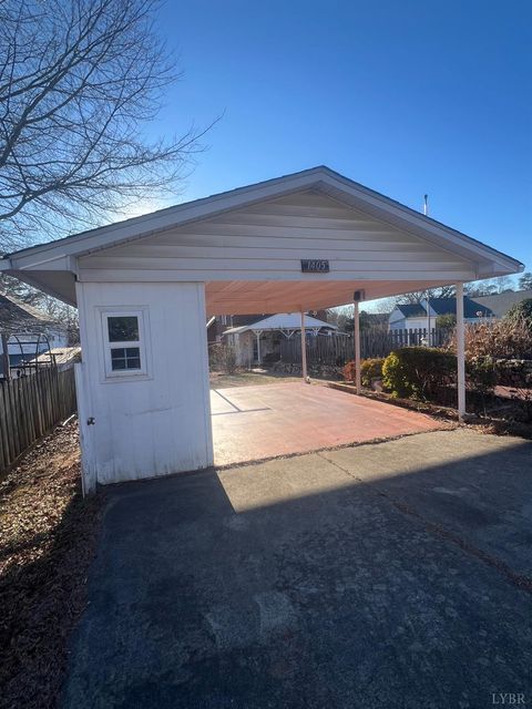 Tiny photo for 1405 Bedford Avenue, Altavista, VA 24517 (MLS # 364111)
