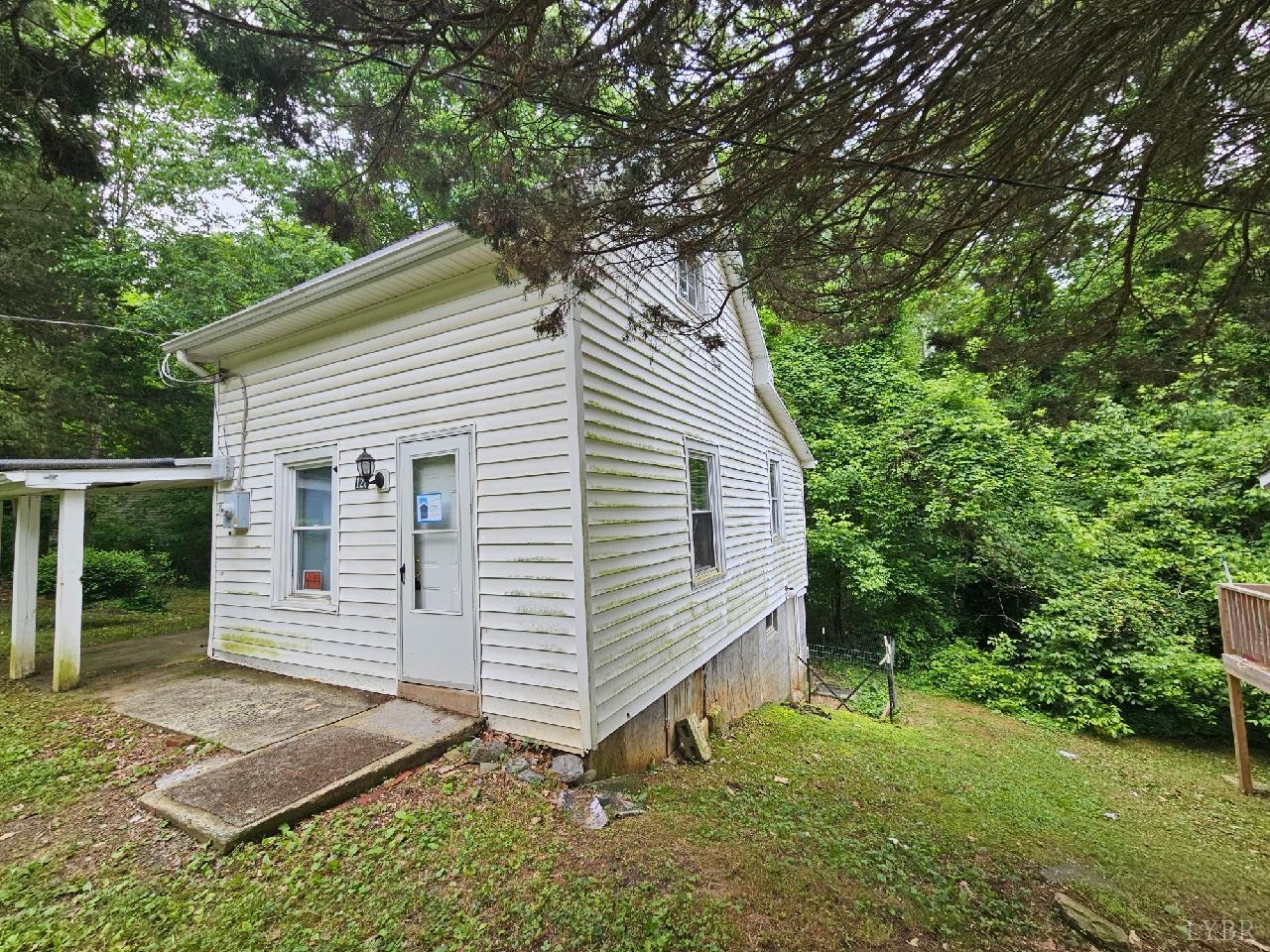128 Brooke Street, Brookneal, Virginia image 2
