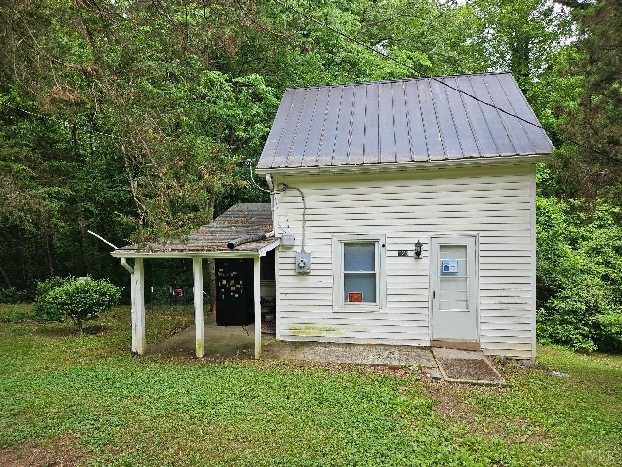 128 Brooke Street, Brookneal, Virginia image 1