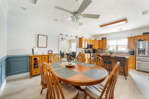 Tiny photo for 1233 Doulton, Lynchburg, VA 24503 (MLS # 365243)