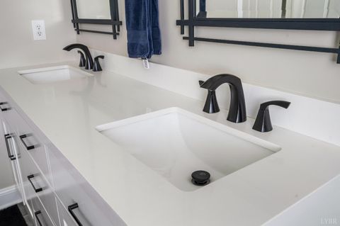 Tiny photo for 1233 Doulton, Lynchburg, VA 24503 (MLS # 365243)