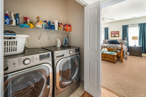 Tiny photo for 1233 Doulton, Lynchburg, VA 24503 (MLS # 365243)