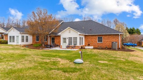 Tiny photo for 1233 Doulton, Lynchburg, VA 24503 (MLS # 365243)