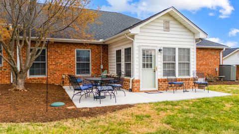Tiny photo for 1233 Doulton, Lynchburg, VA 24503 (MLS # 365243)