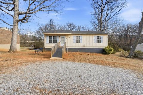 Homes For Sale - 1401 Amherst Ave Ave<br/> Altavista, VA 24517