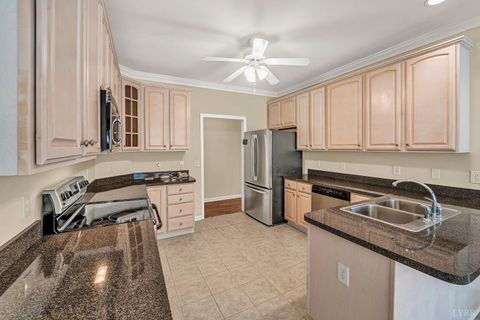 Tiny photo for 207 Duncraig Drive DR, Lynchburg, VA 24502 (MLS # 366323)